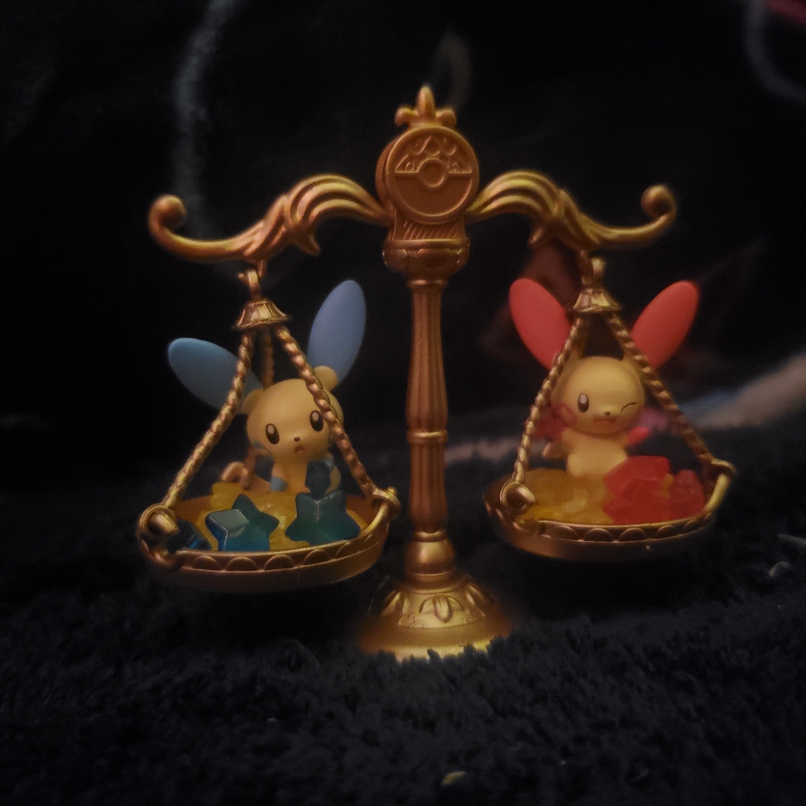 plusle and minun on tiny scales